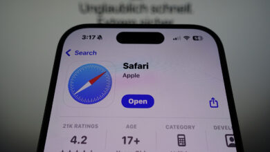 Apple May Add AI Search Engines to Safari As Google Use Drops