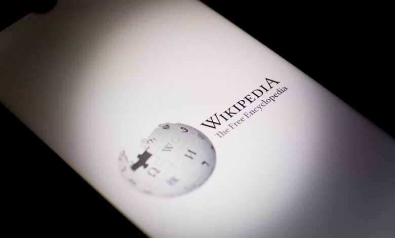 Wikipedia says it will use AI, but not to replace human volunteers Wikipedia says it will use AI, but not to replace human volunteers