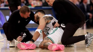 Celtics squander another lead to Knicks, then lose Jayson Tatum