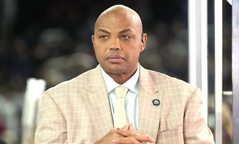 Charles Barkley sounds alarm amid fallout over Bill Belichick’s romance