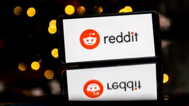 Reddit will tighten verification to keep out human-like AI bots
