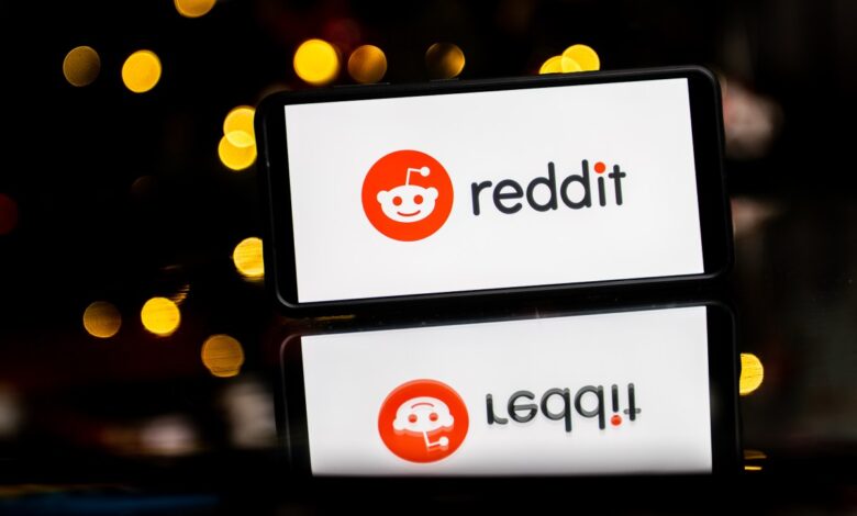 Reddit will tighten verification to keep out human-like AI bots Reddit will tighten verification to keep out human-like AI bots