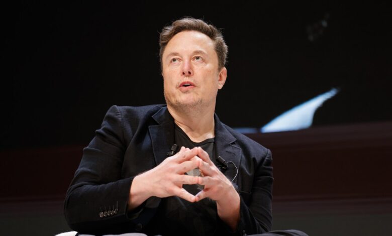 Musk clashes with neighbors in exclusive Austin suburb Musk clashes with neighbors in exclusive Austin suburb