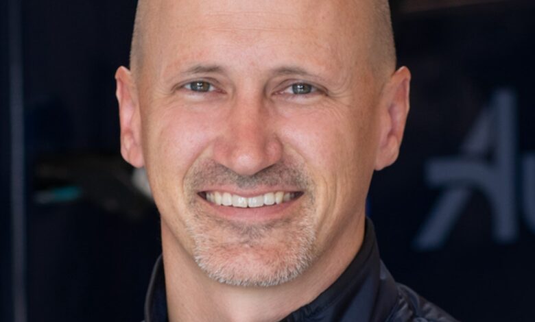 Aurora co-founder Sterling Anderson is leaving the self-driving truck startup Aurora co-founder Sterling Anderson is leaving the self-driving truck startup