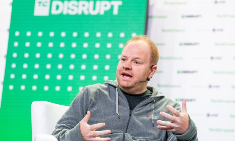 Rippling raises 0M at a .8B valuation, reveals YC is a customer Rippling raises 0M at a .8B valuation, reveals YC is a customer